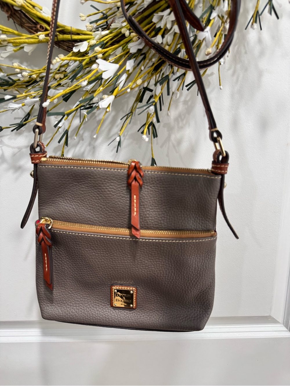 Dooney & Bourke Taupe Crossbody caramel brown Trim